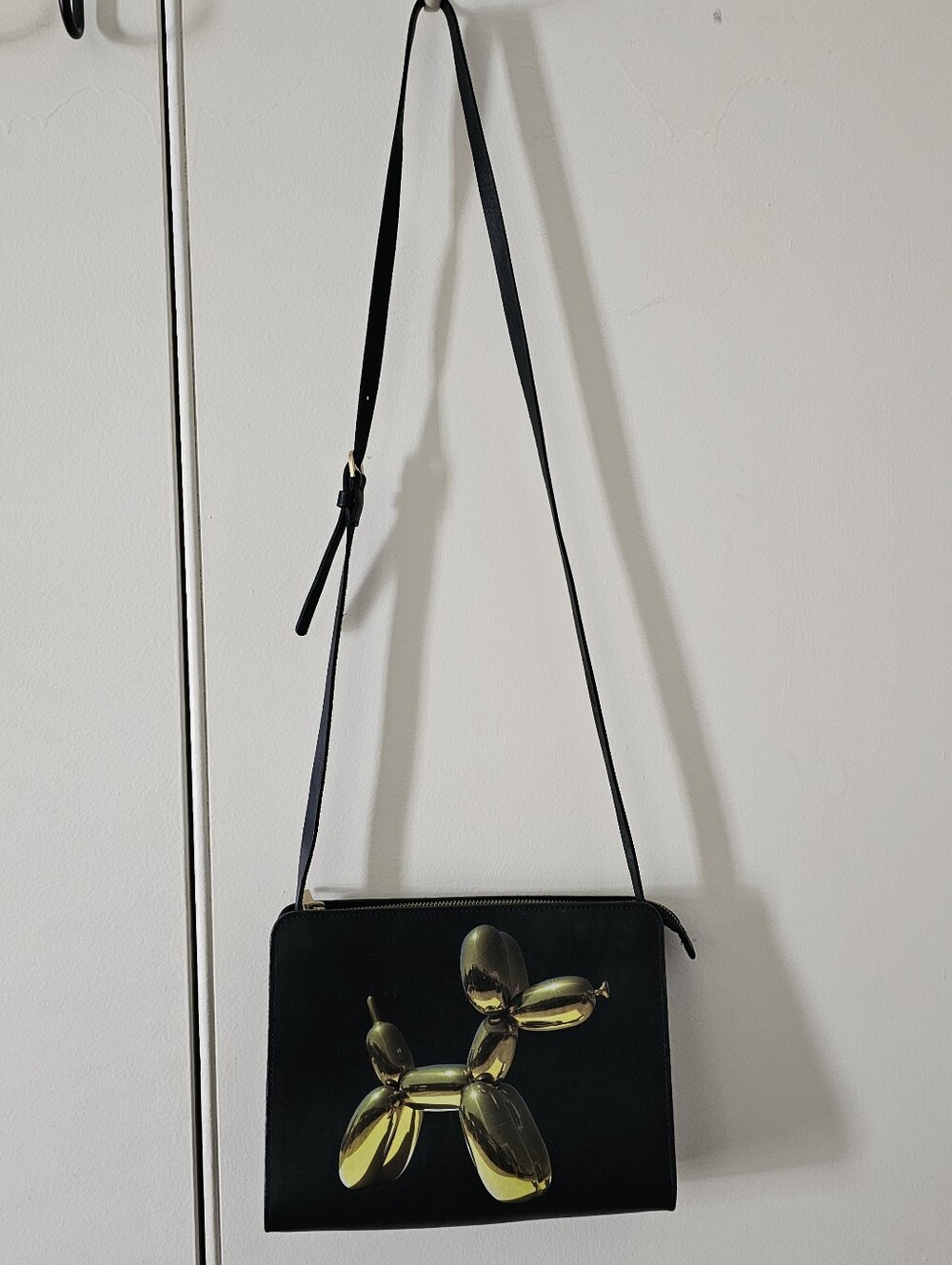 Acclaimed Artist Jeff Koons “ Puppy “ for H & M black cowhide leather bag/ strap
